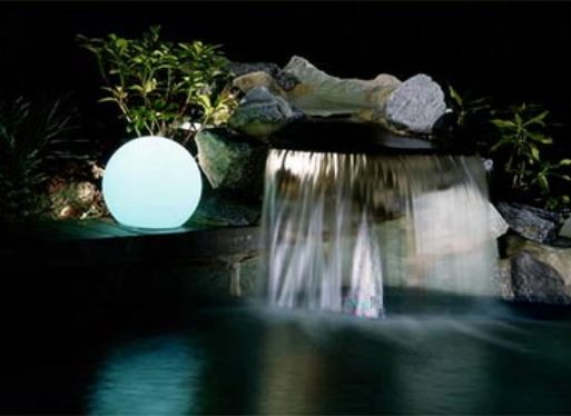 Images/moonlight pool03.jpg